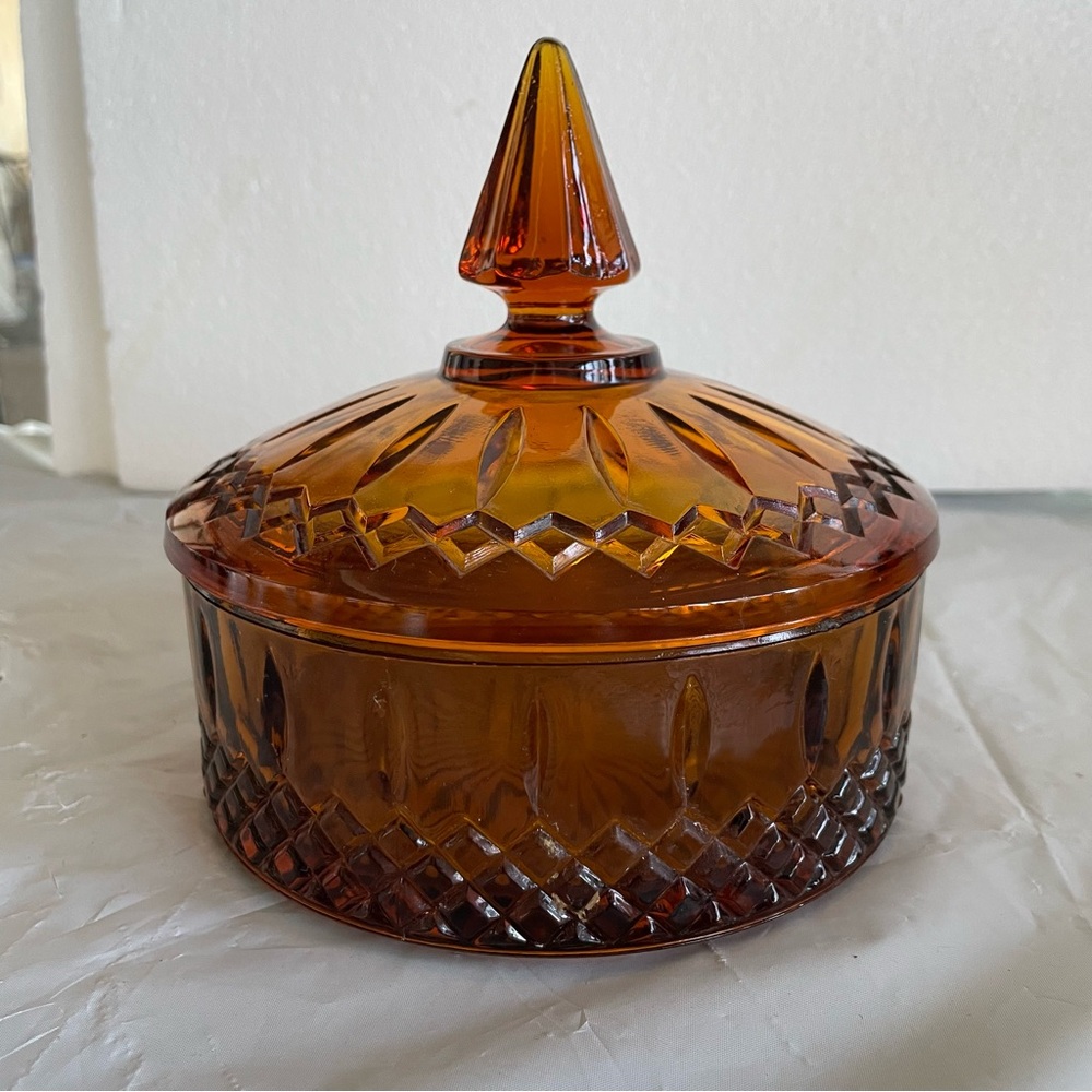Vintage Indiana glass Amber diamond point princess cut candy dish with cover